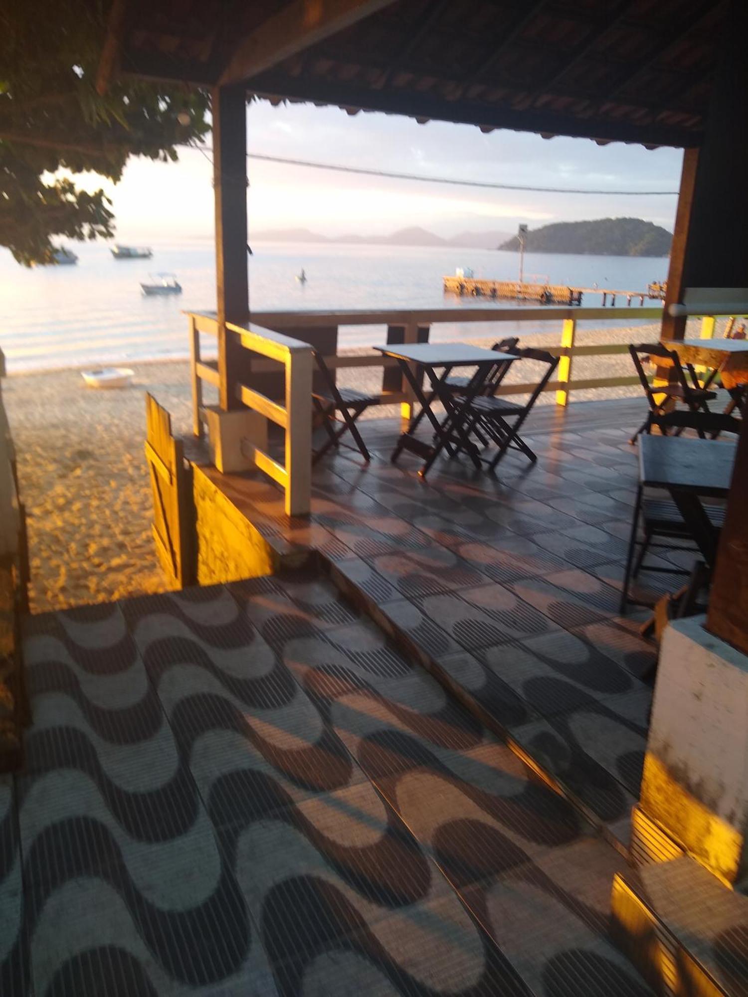 Nena'S Suites Прайя-де-Арасатиба Номер фото